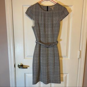 Plaid fitted dress with belt